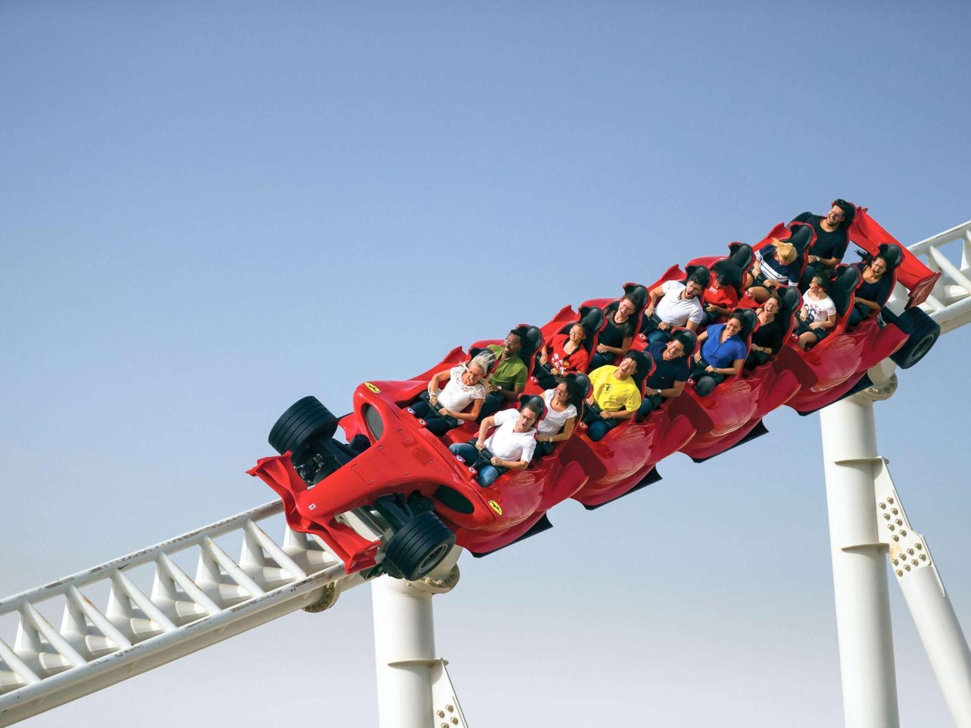 Fairmont Bab Al Bahr Hotell Abu Dhabi Eksteriør bilde Formula Rossa
